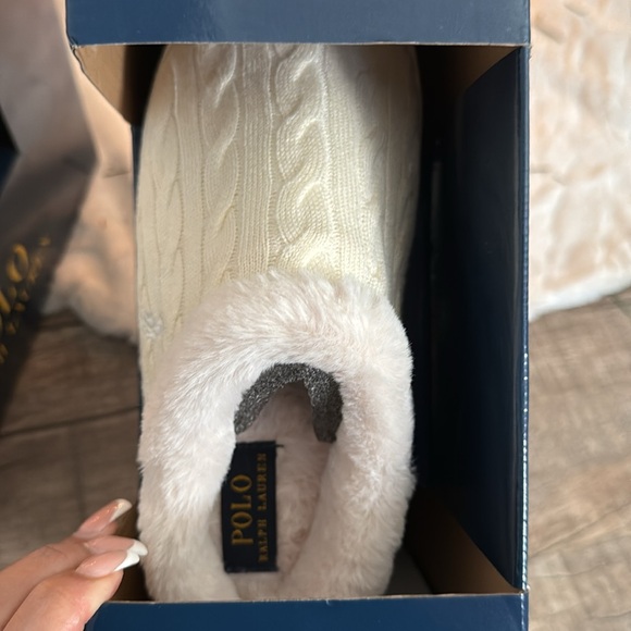 NWT Polo Ralph Lauren - Women’s Scuff Slipper - Picture 4 of 4
